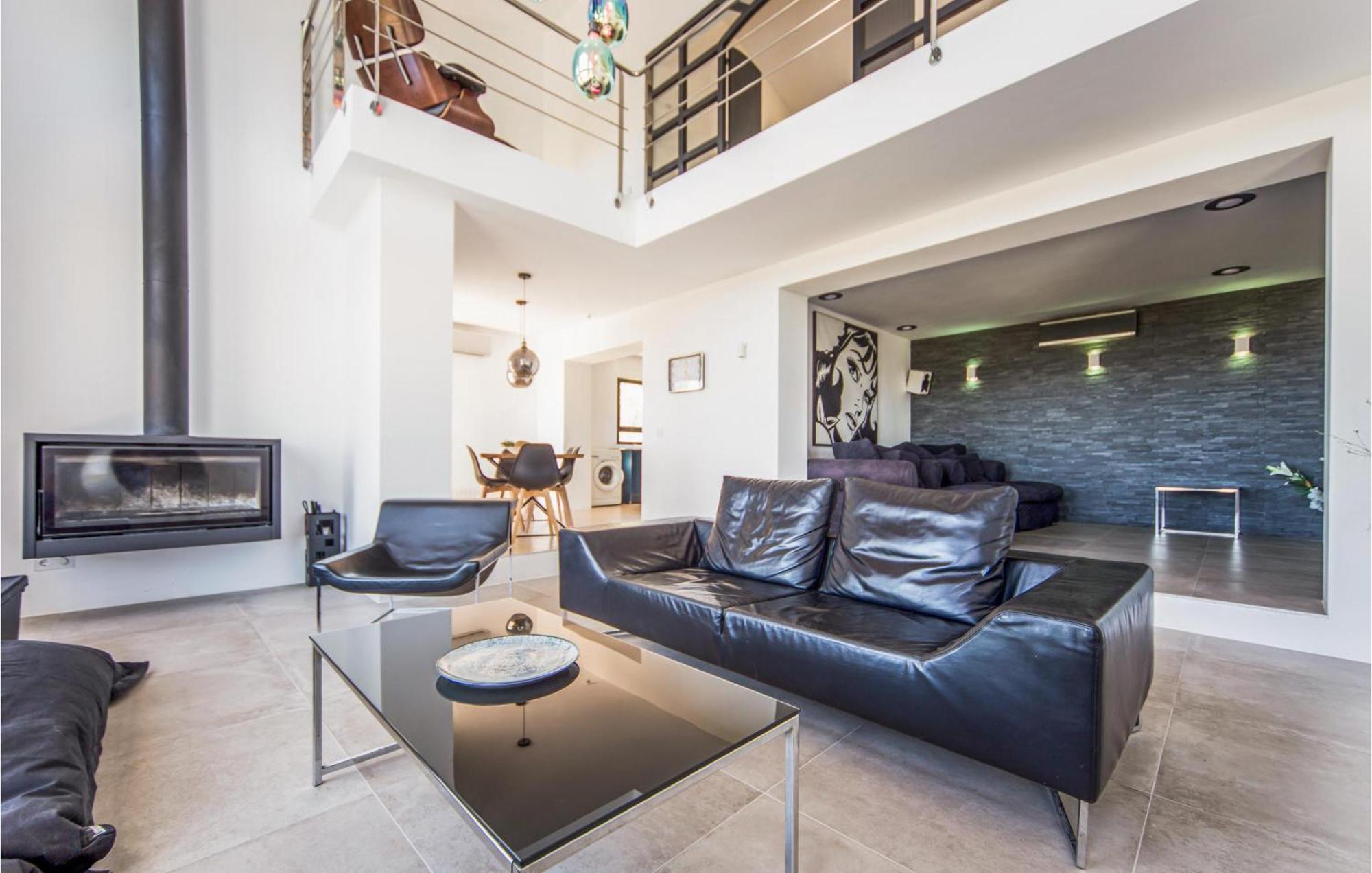 Amazing Home In Ador With Kitchenette Zewnętrze zdjęcie